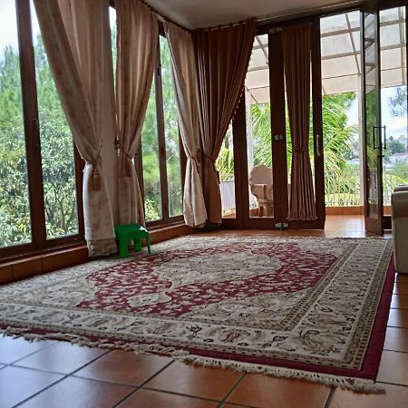 Villa Gathering Yuni Syahla Citaringgul ภายนอก รูปภาพ