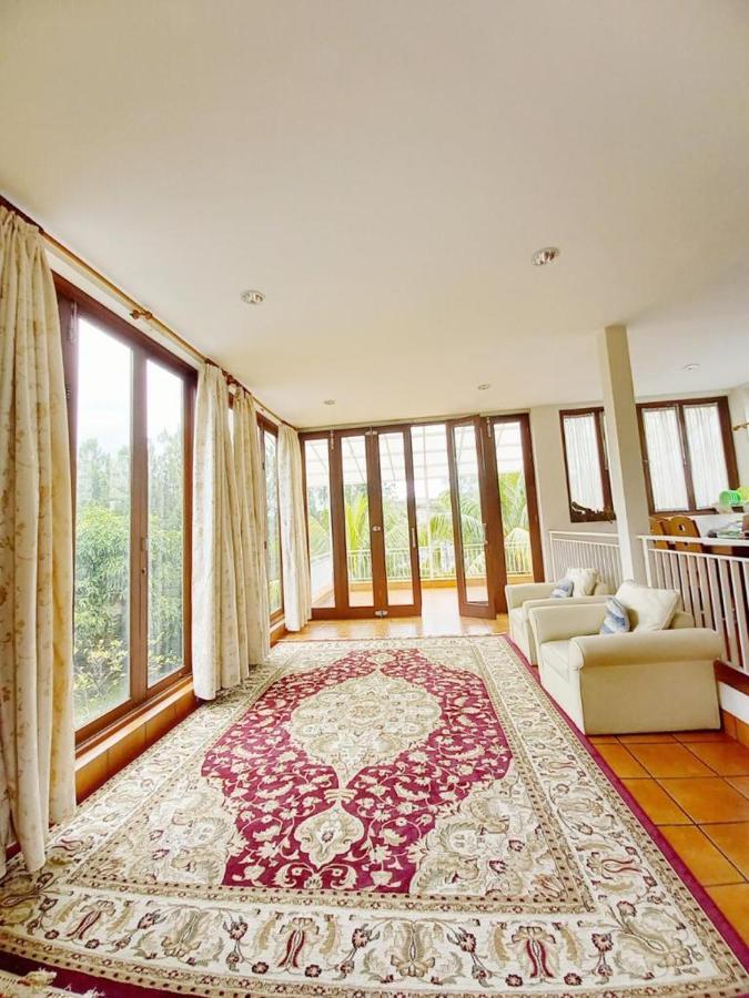 Villa Gathering Yuni Syahla Citaringgul ภายนอก รูปภาพ